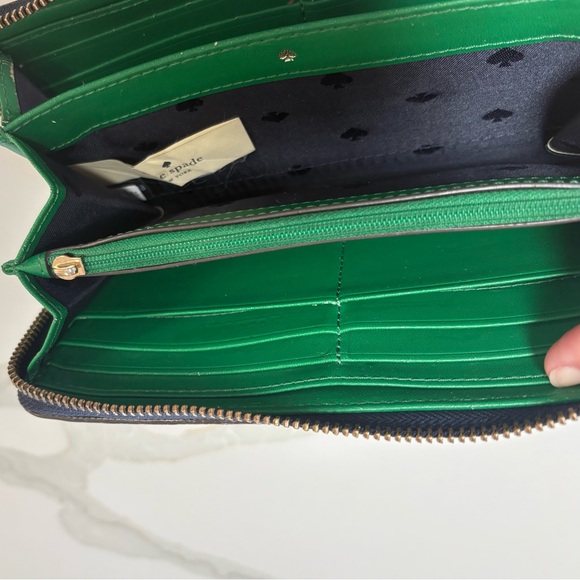 Kate Spade Wallet - Picture 4 of 4